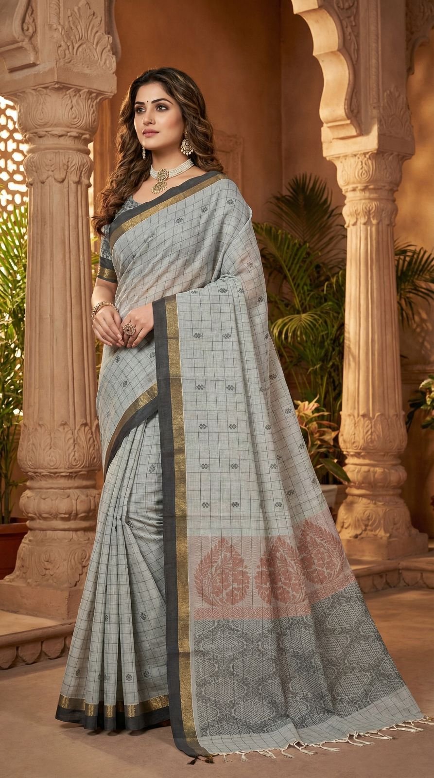 retro-fashions-chettinad-handloom-cotton-saree-with-border-geometric-pallu